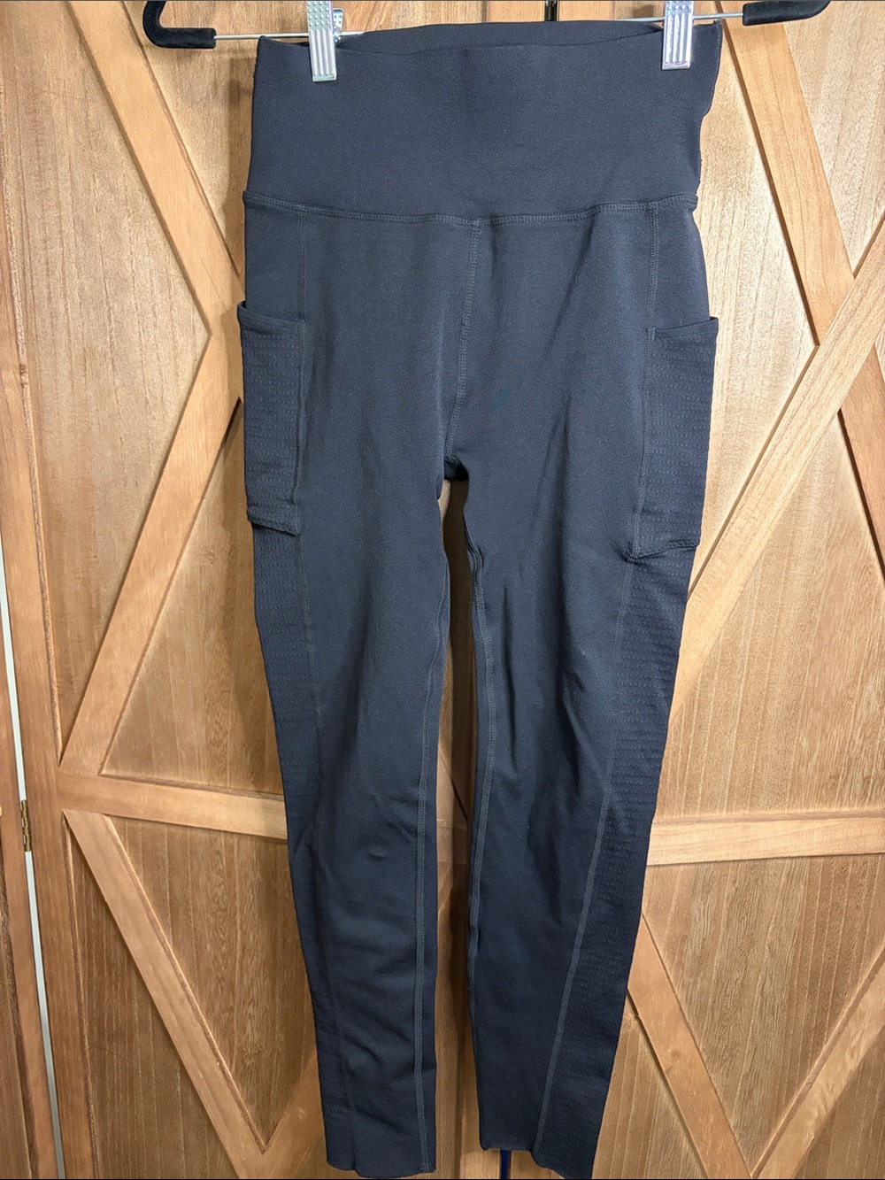 Fabletics SculptKnit Black High Waisted Pocket Leggings SIZE LARGE